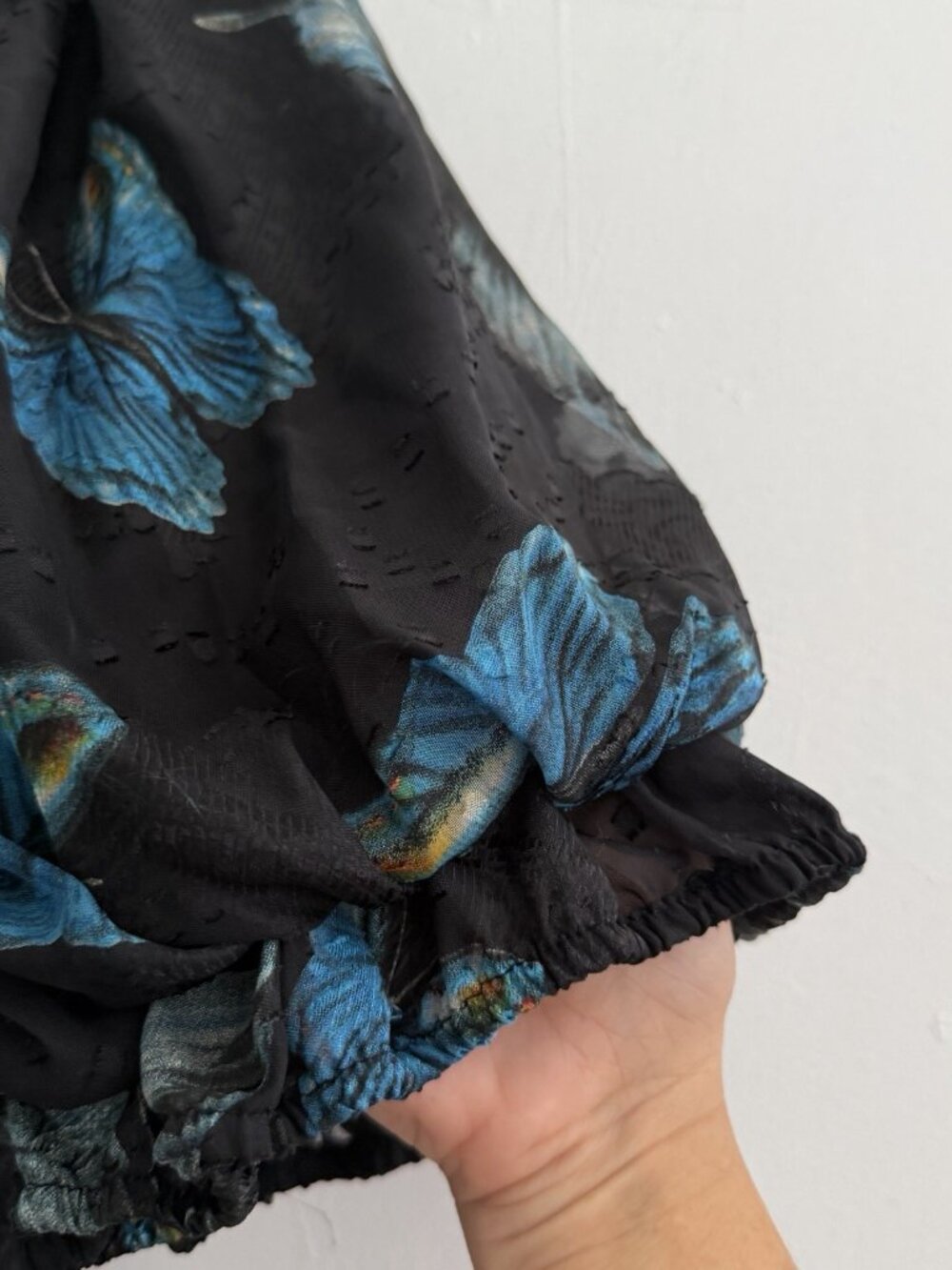 NEW Gracia M Floral Butterfly Peplum Blouse Top Black Blue Puff Sleeve MEDIUM - Picture 4 of 6